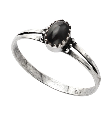 Picture of Small Onyx Ring