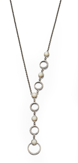 Picture of Water Pearl And Hoop Asymetric Necklace