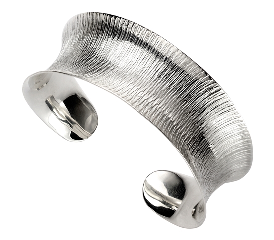 Picture of Heavy Cuff Bangle With Tree Bark Pattern