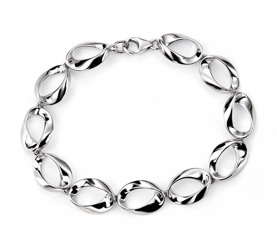 Picture of Oval Open Twist Bracelet